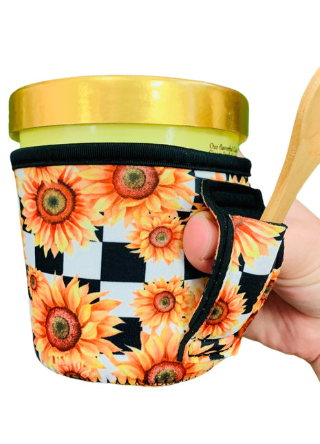 Sunflowers & Checkers Pint Size Ice Cream Handler™