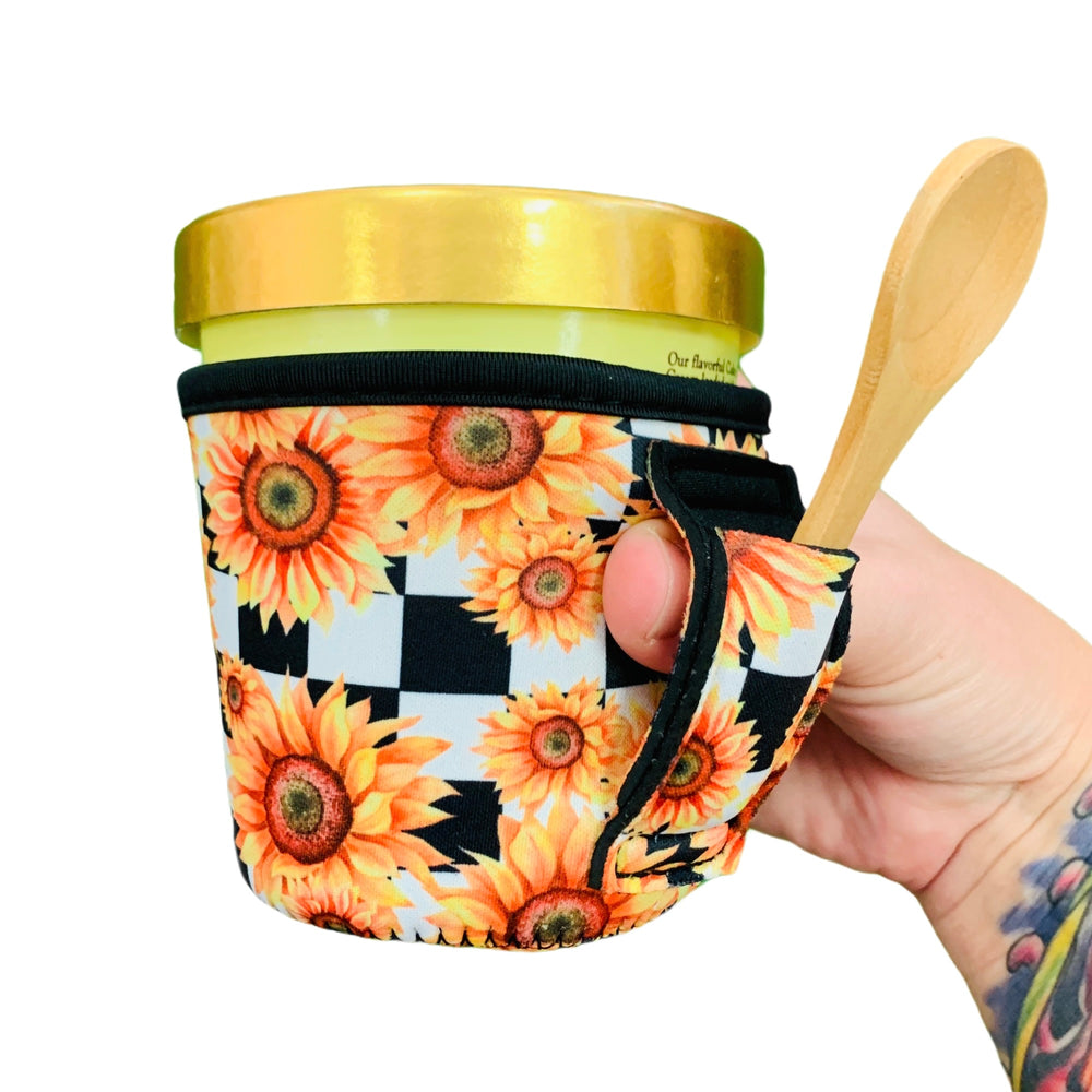Sunflowers & Checkers Pint Size Ice Cream Handler™