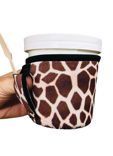 Giraffe Pint Size Ice Cream Handler™